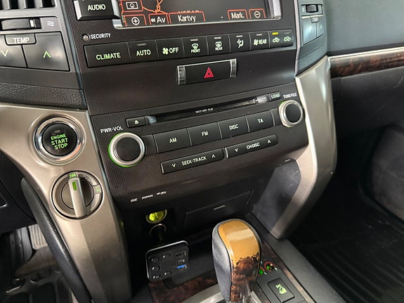 Toyota Land Cruiser 15 of 19