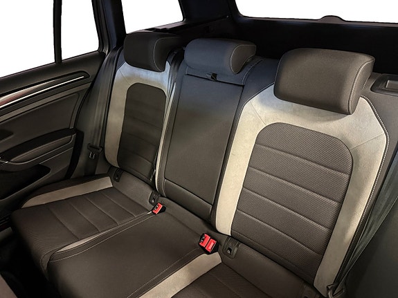 Volkswagen Golf I 11 of 19