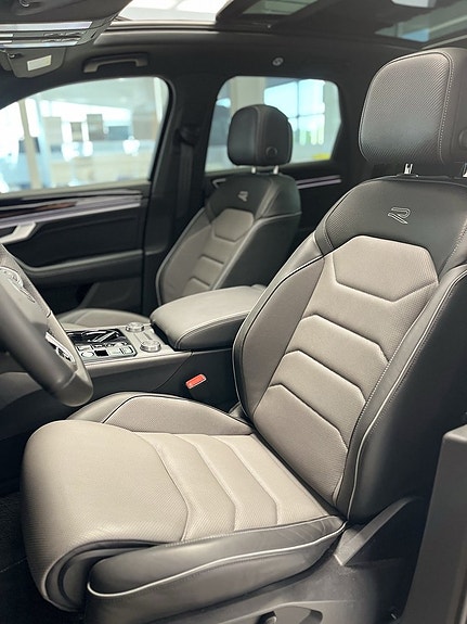 Volkswagen Touareg 13 of 19