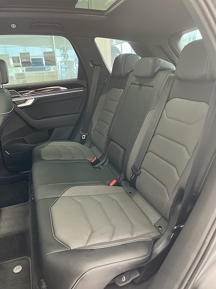 Volkswagen Touareg 11 of 19