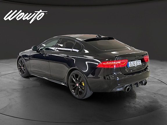 Jaguar XE 6 of 17