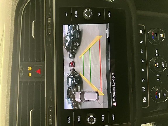 Volkswagen Tiguan 13 of 19