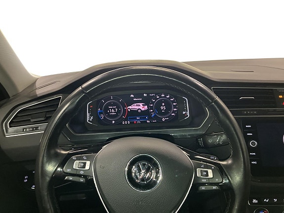 Volkswagen Tiguan 8 of 19