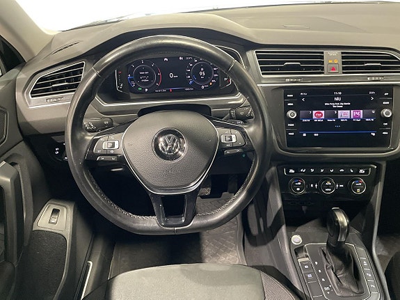 Volkswagen Tiguan 15 of 26