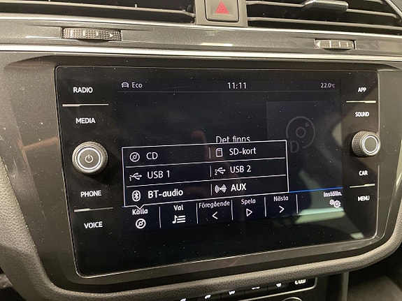 Volkswagen Tiguan 19 of 26
