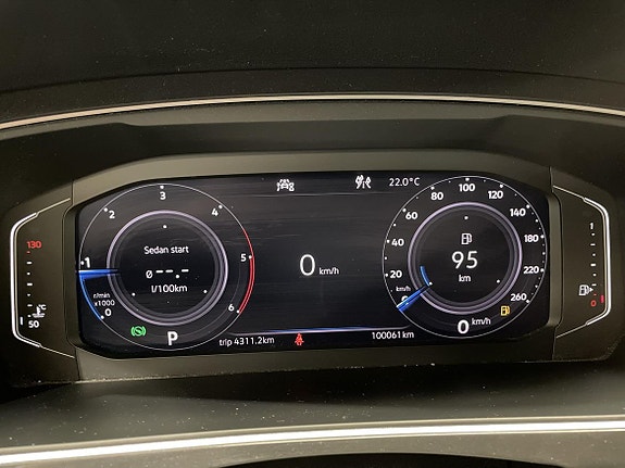 Volkswagen Tiguan 17 of 26