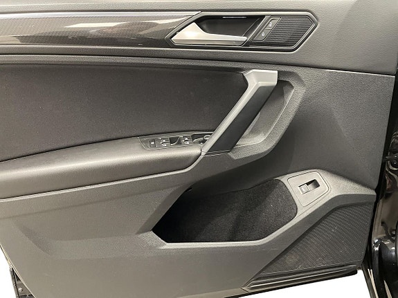 Volkswagen Tiguan 12 of 26