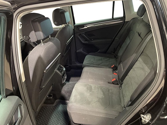 Volkswagen Tiguan 13 of 26