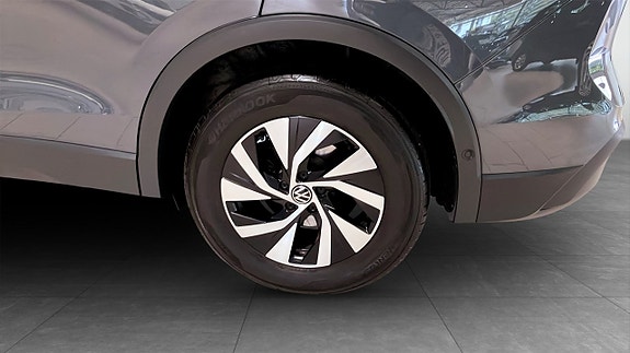 Volkswagen Tiguan 6 of 14