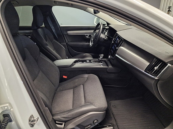 Volvo S90 7 of 12