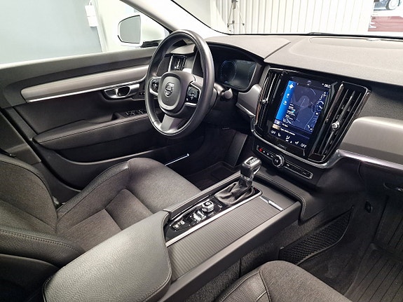 Volvo S90 8 of 12