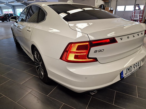 Volvo S90 6 of 12