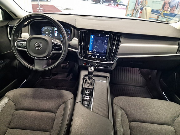 Volvo S90 9 of 12
