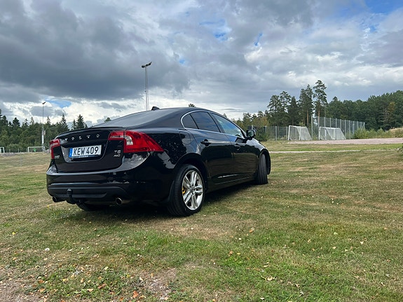 Volvo S60 7 of 8