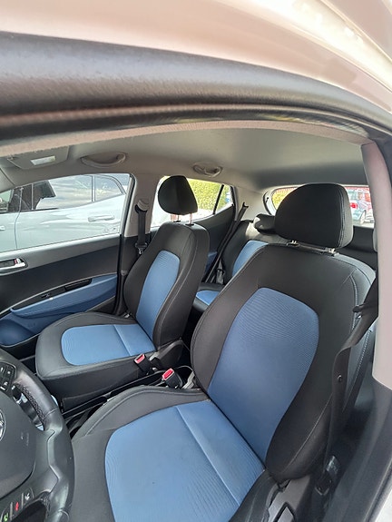 Hyundai i10 6 of 8