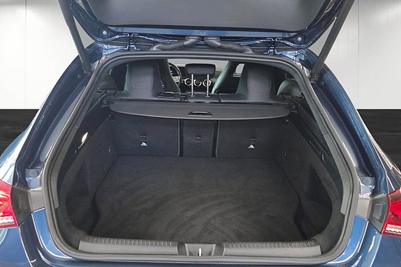 Mercedes-Benz CLA250 e 11 of 12