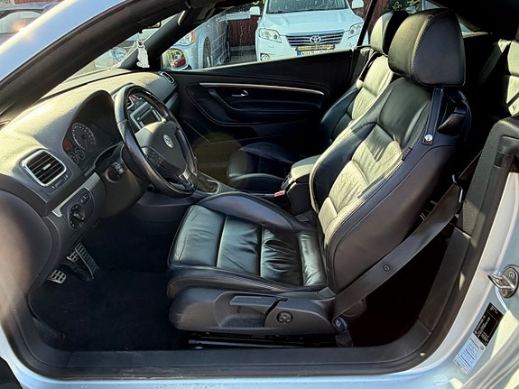 Volkswagen Eos 5 of 6