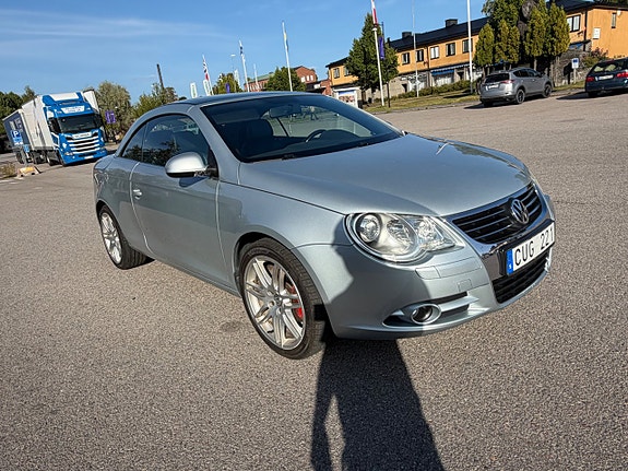 Volkswagen Eos 4 of 6
