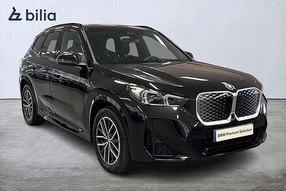 BMW iX1 16 of 18