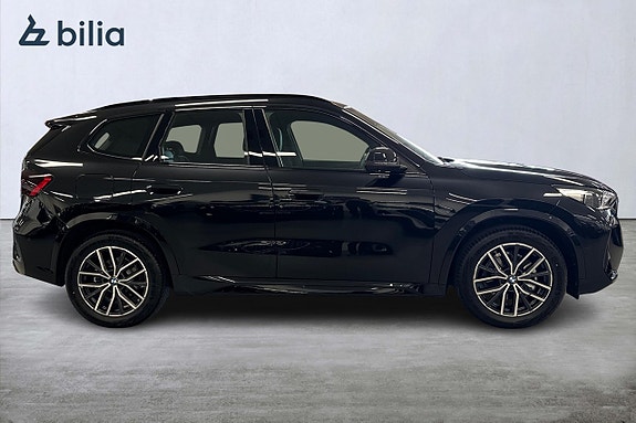 BMW iX1 14 of 18