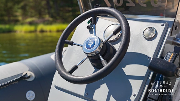 Rival R51 | Tohatsu 50 hp 14 of 30
