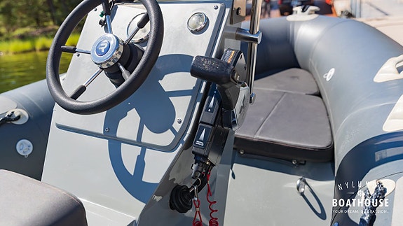 Rival R51 | Tohatsu 50 hp 13 of 30