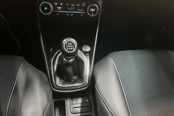 Ford Fiesta 16 of 28