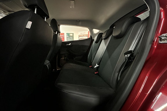 Ford Fiesta 19 of 28