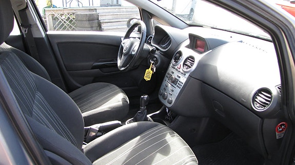 Opel Corsa 6 of 8