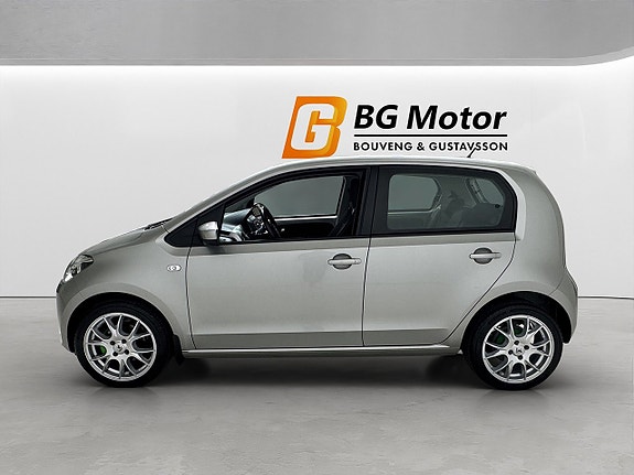 Volkswagen UP! 7 of 18