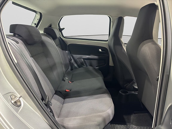 Volkswagen UP! 10 of 18