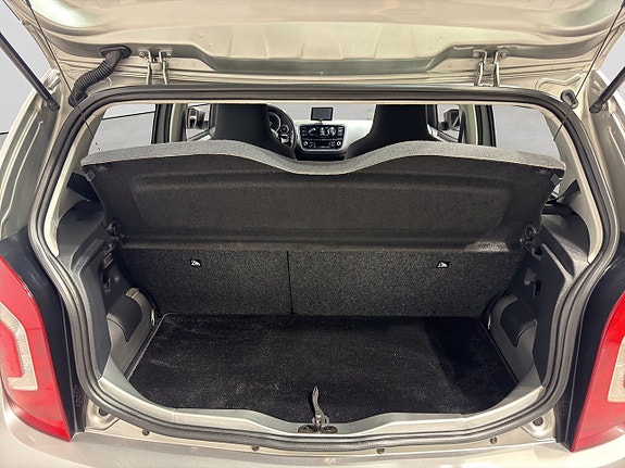 Volkswagen UP! 11 of 18