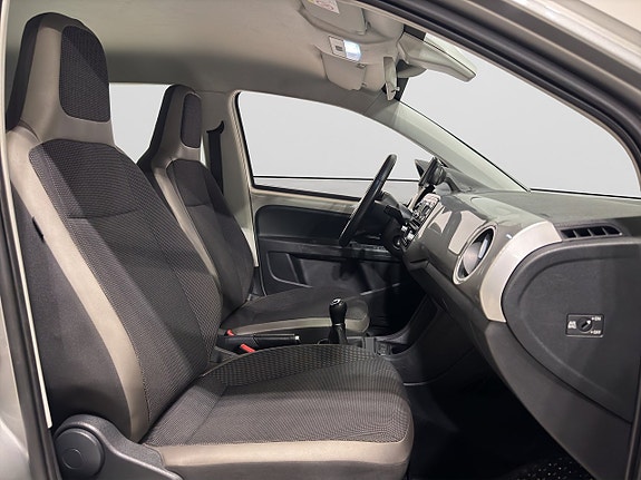Volkswagen UP! 9 of 18