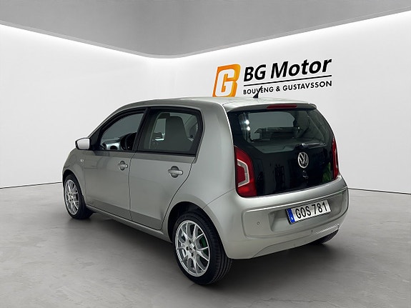 Volkswagen UP! 6 of 18