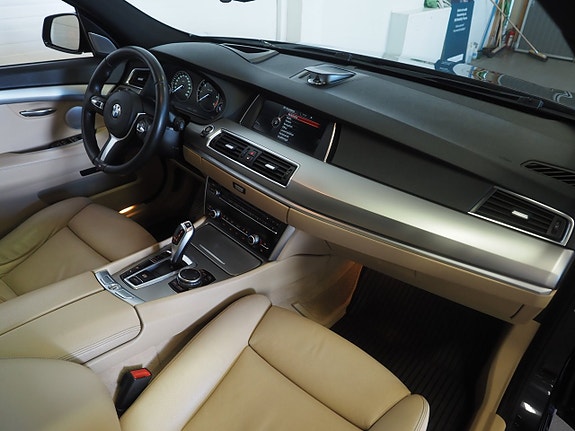 BMW 530d 9 of 24
