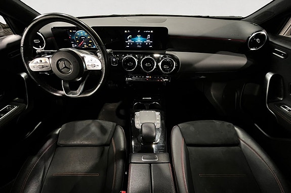Mercedes-Benz A180 11 of 17