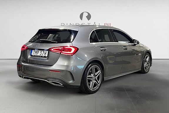Mercedes-Benz A180 7 of 17