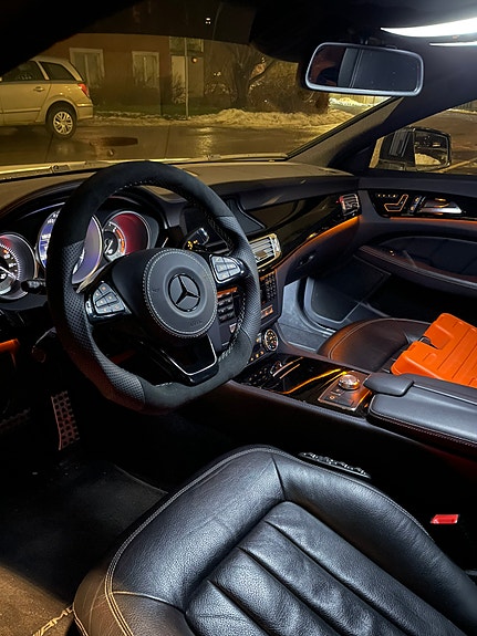 Mercedes-Benz CLS350 9 of 9