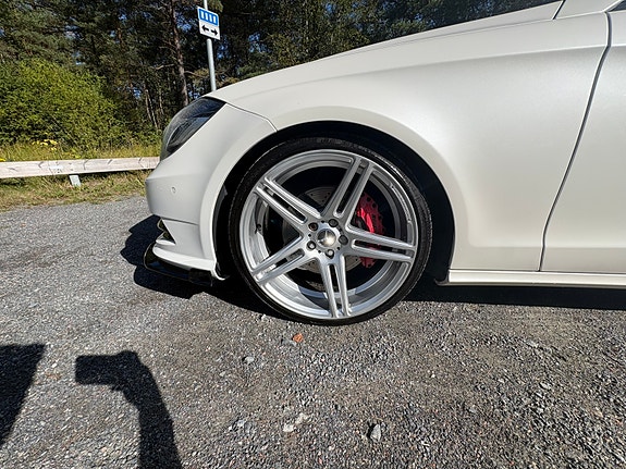 Mercedes-Benz CLS350 7 of 9