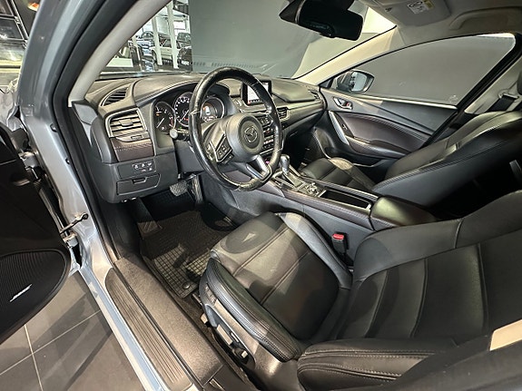 Mazda 6 7 of 18