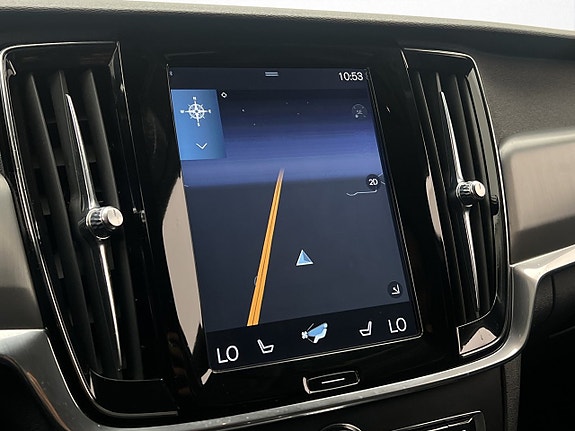 Volvo V90 23 of 30