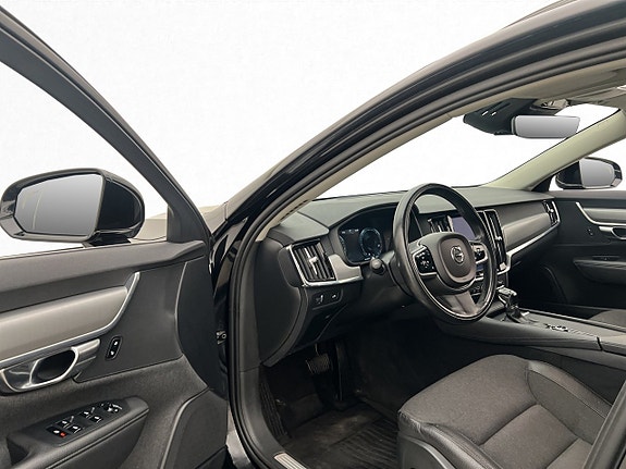 Volvo V90 11 of 30