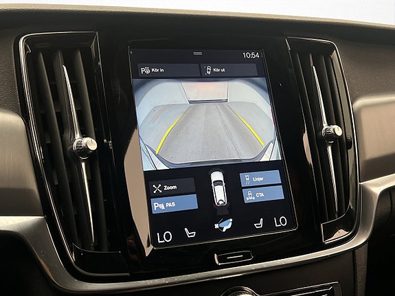 Volvo V90 26 of 30
