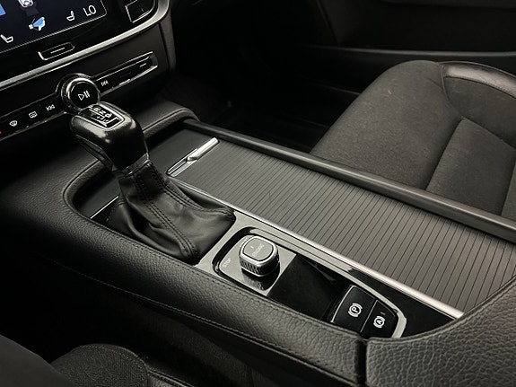 Volvo V90 27 of 30