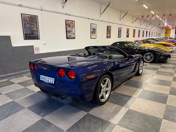Chevrolet Corvette 11 of 30