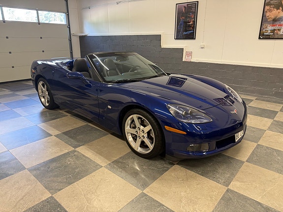 Chevrolet Corvette 3 of 30