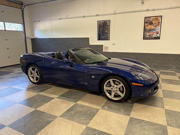 Chevrolet Corvette 2 of 30