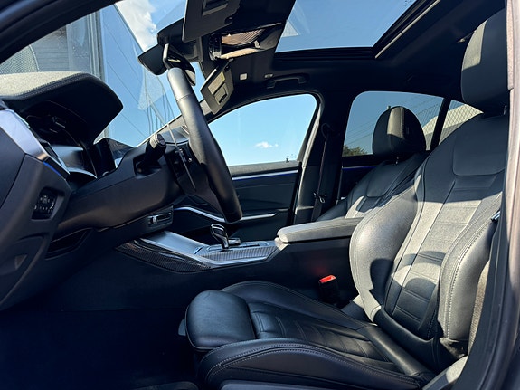 BMW M340i 11 of 30