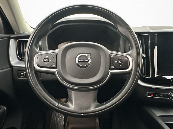 Volvo XC60 16 of 30
