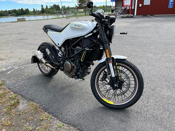 Husqvarna VITPILEN 401 2 of 4
